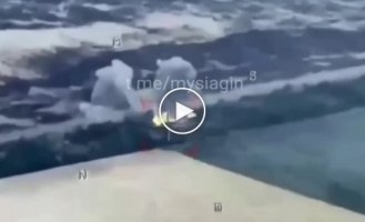 At the same time, in the south, Ukrainian strikes by HIMARS air defense systems destroyed 4 Russian self-propelled howitzers