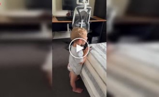 Ребенок и массажный пистолет: необычное использование устройства