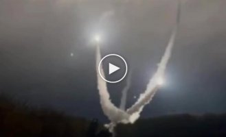 Demonstration of the launch of six MGM-140A ATACMS missiles. Some people will be very hot