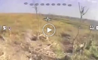 Bakhmut direction, a Ukrainian FPV drone flies into the dugout of a Russian military