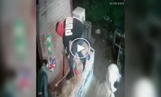Not today: bandits tried to rob a store, but left empty-handed