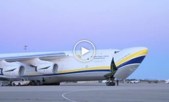 Загрузка французских гаубиц CAESAR в украинский Ан-124 «Руслан»