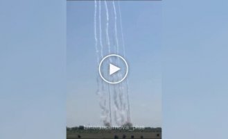 What does the launch of 16 missiles from Hymars look like?