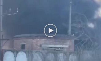 Пожар после взрыва на жд станции Красное во Львовской области