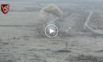 Ukrainian paratroopers repel a Russian attack in the Maryinsky direction