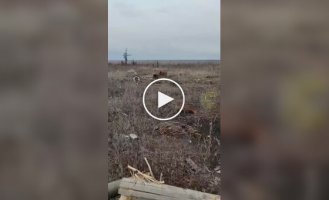 Ukrainian soldiers destroyed a Russian tank along with its crew