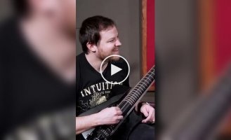 What does a guitar with a rotating neck sound like