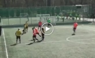 Харьковских футболистов обстрел застал во время игры