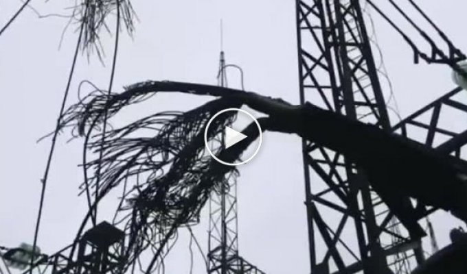 В Укрэнерго показали, как восстанавливают один из энергообъектов, который был атакован 6 раз