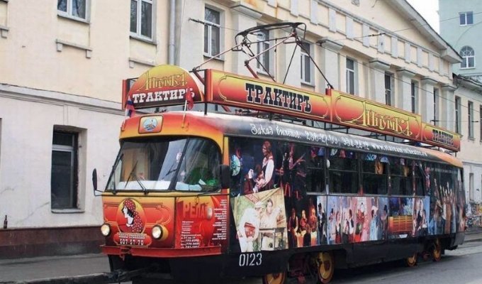 Отдам трамвай в хорошие руки: московский ретро-трактир на рельсах выставлен на продажу (4 фото)