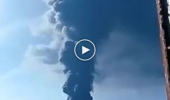 In Mexico, there was a fire at the largest oil refinery in the country