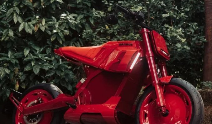 Spectacular design, but controversial essence: Brabus and DAB Motors showed brightly colored electric bikes in Milan (8 photos)
