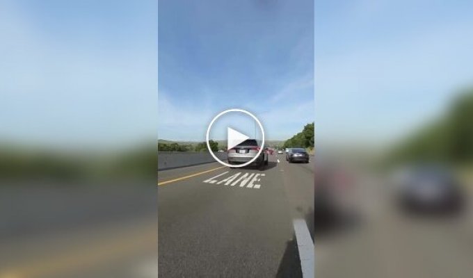 Почему не надо ездить между рядов