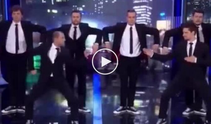 Ностальгия в движении: Танцы в стиле 8-битных файтингов