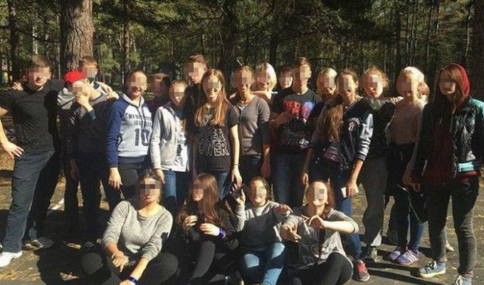 Первокурсники истфака КемГУ разделись на обряде посвящения в студенты (5 фото)
