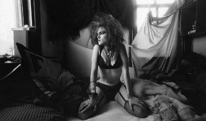 Стрип-клубы, трансвеститы и KKK: неспокойные 80-е в США в фотографиях культового фотографа (16 фото)