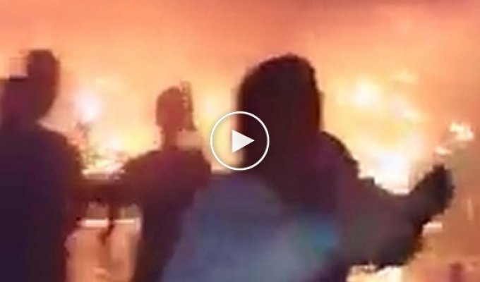 Большим пожаром закончилась вечеринка в одном из развлекательных центров Львова