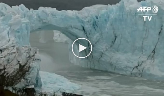 Обрушение ледяного моста в Аргентине
