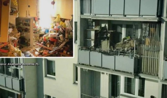 Поляк спит в машине из за бардака в квартире