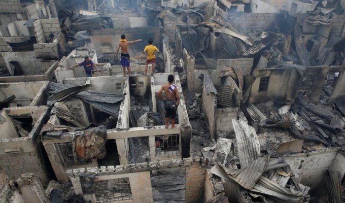 Крупный пожар в Маниле (10 фото)