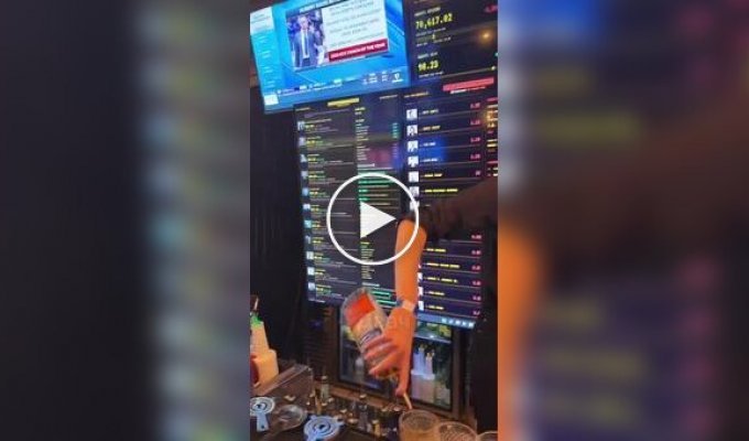 Бар для тех, кто не спит: в Вашингтоне открыли паб с новостями и рынками в реальном времени