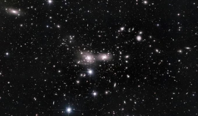 Скопление Комы: тысячи галактик в  одном кадре (4 фото)