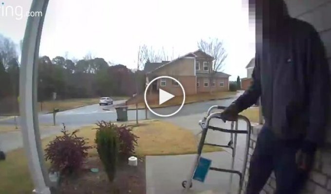 A man with a walker tried to steal a package