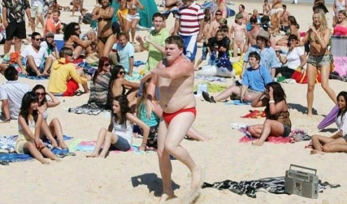 Флэшмоб на пляже в Сиднее (5 фото)