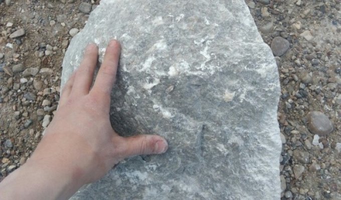 Произведение искусства из уральского камня кальцит (5 фото)