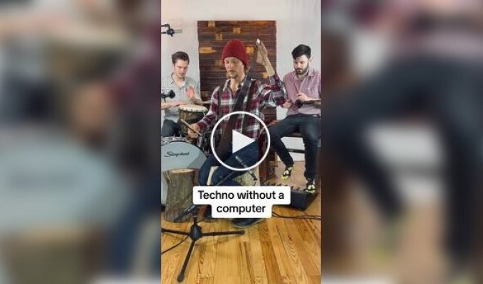 Музична пауза: техно без комп'ютера