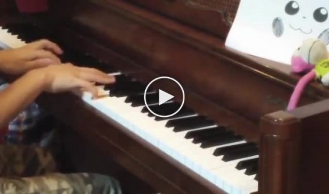 Покемон баттл на пианино