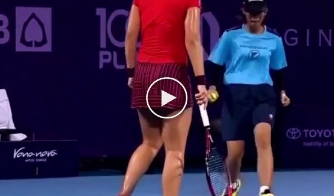 Подающая мячи девочка шокировала теннисистку своим поступком