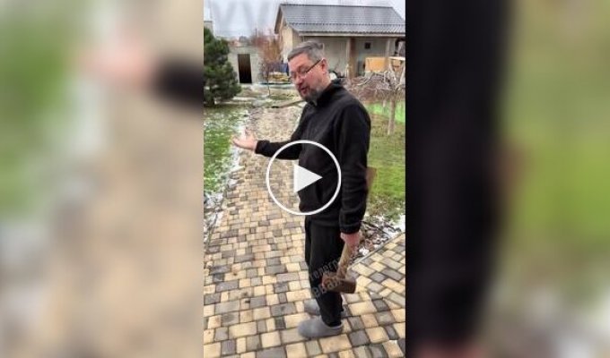 Одесский спасатель рыб