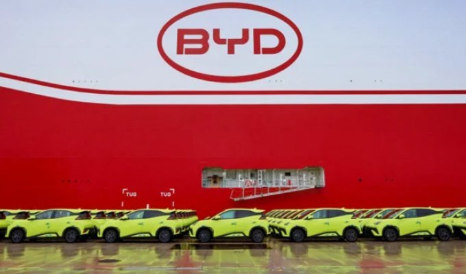 Китай замедлил экспортный бум электромобилей (3 фото)