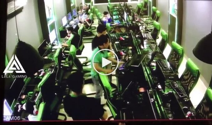 In Vietnam, a father destroyed a computer club where his son had been a frequent visitor