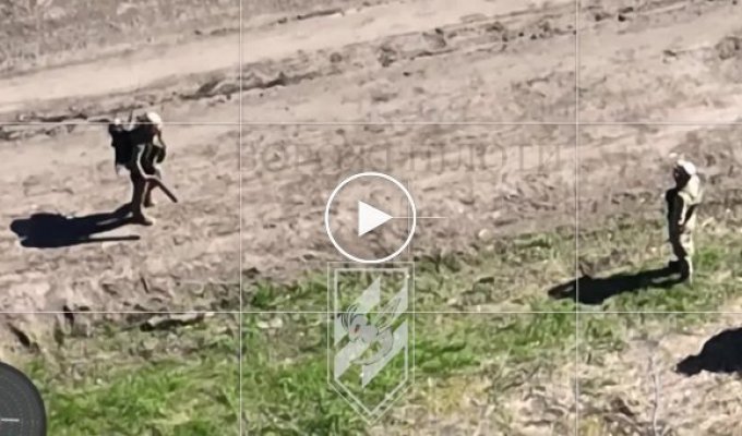 The operator of the reconnaissance unit "Shershen" threw a grenade on two Russian drone operators