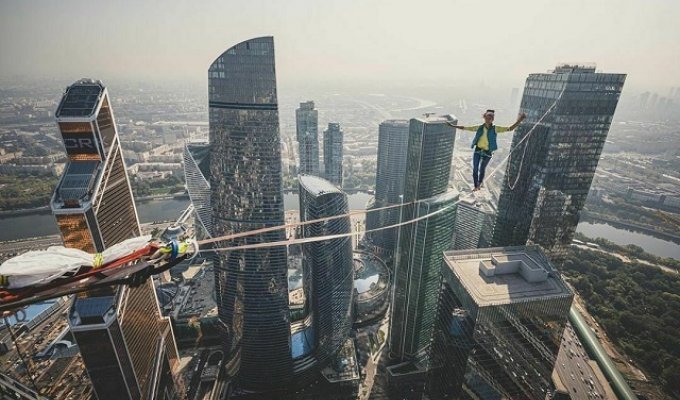 В Москве установили новый мировой рекорд по хайлайну
