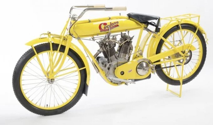 For the first time in history, more than a million dollars were paid for a motorcycle (8 photos)