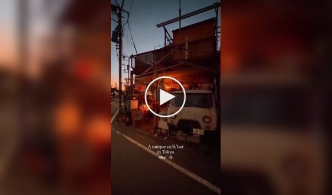 Необычное мини-кафе в Токио