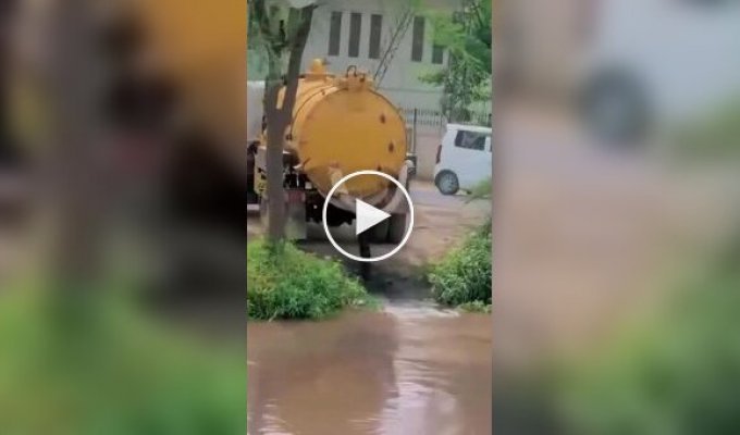 Підбадьорливі водні процедури в Індії