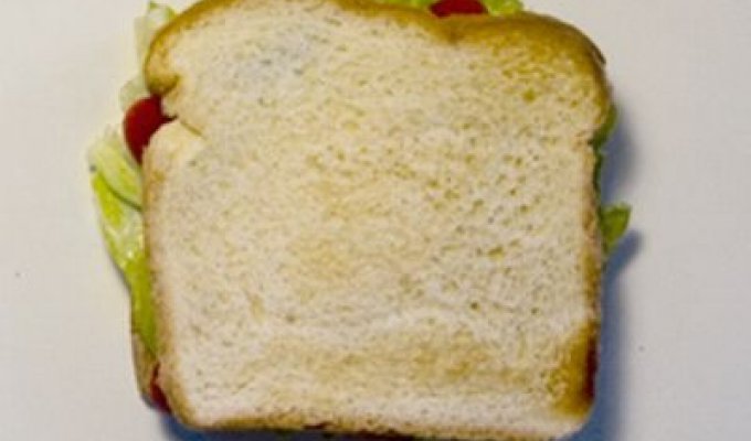  Чтобы из офисного холодильника не пропал бутерброд (2 фото)