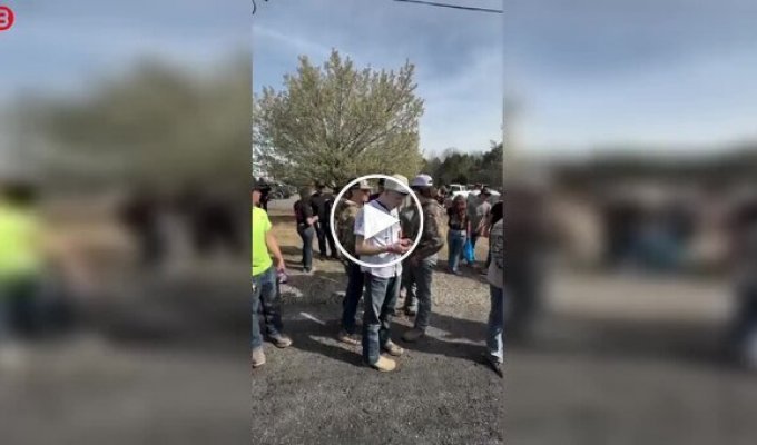 Smoke attack on Spectators
