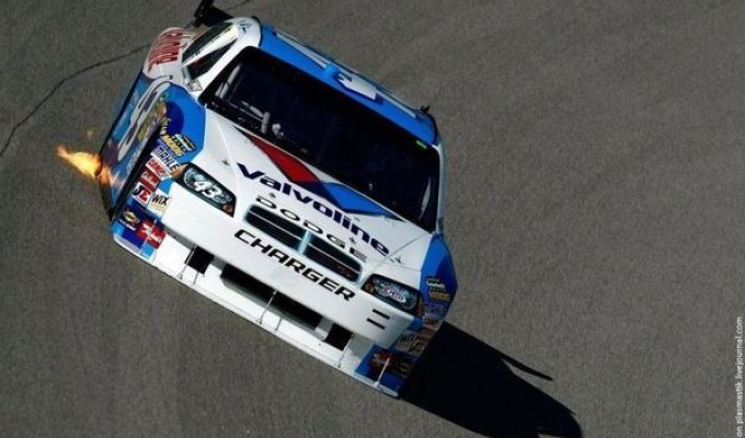 NASCAR 2009 (24 фотографии)