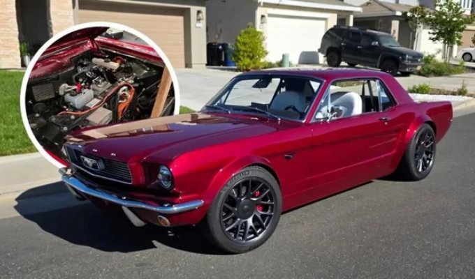 Американец скрестил классический Mustang с электрической Tesla Model 3 (7 фото + 1 видео)