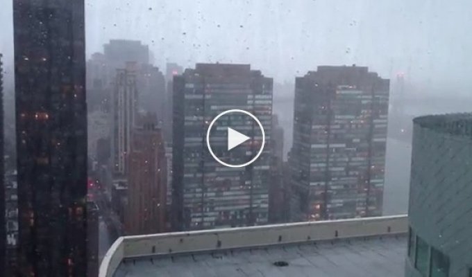 Ощущение урагана Сэнди на 30 этаже небоскреба