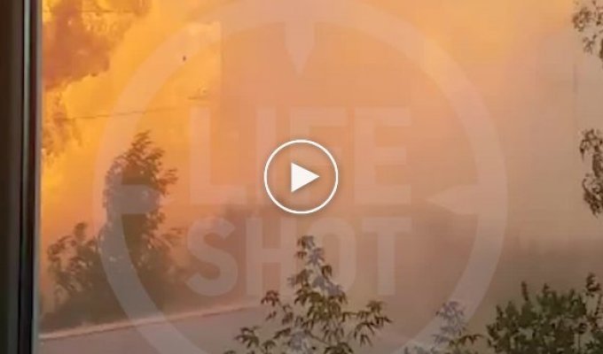 Эпичное видео пожара ТЭЦ в Мытищах