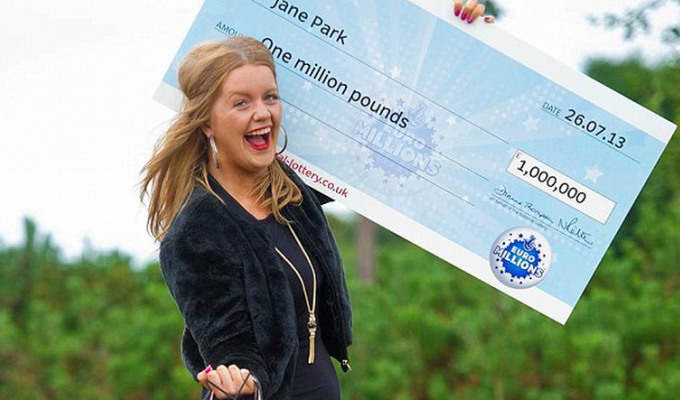 Юная победительница британской лотереи утверждает, что выигрыш сломал ей жизнь (7 фото)