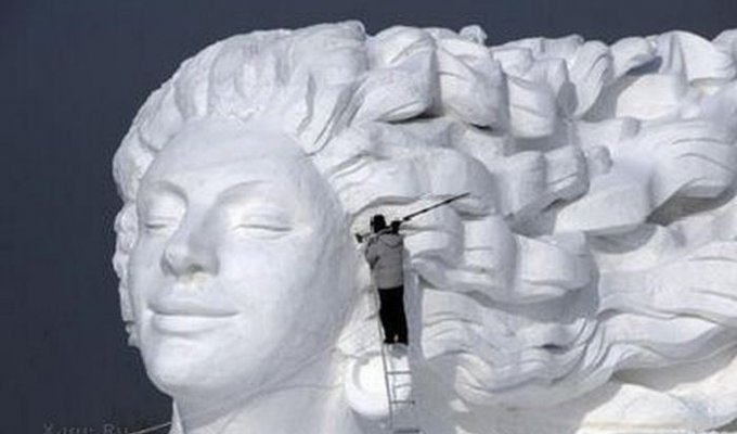 Красивые ледяные скульптуры (29 фото)