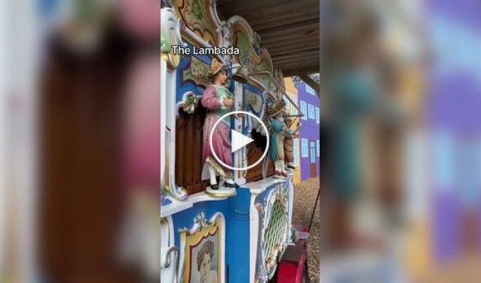 Механика и диско: уличный орган исполнил легендарные хиты