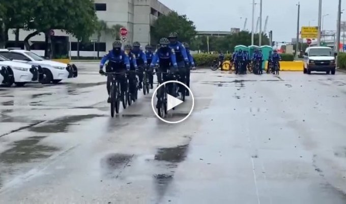 Велосипедная полиция ожидание против реальности